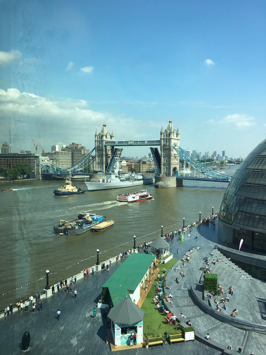 A warm welcome to frigate Leopoldo I of @TheBelgianNavy arriving in #London through @TowerBridge #deskview @LaytonsLegal