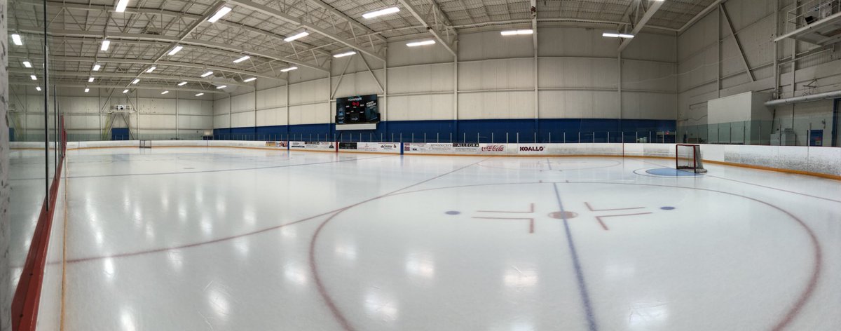 kat_sk8's tweet image. Always a great morning getting on the ice with my boys from the Cree Elite Camp!! #ActivNation #freshice #heaven