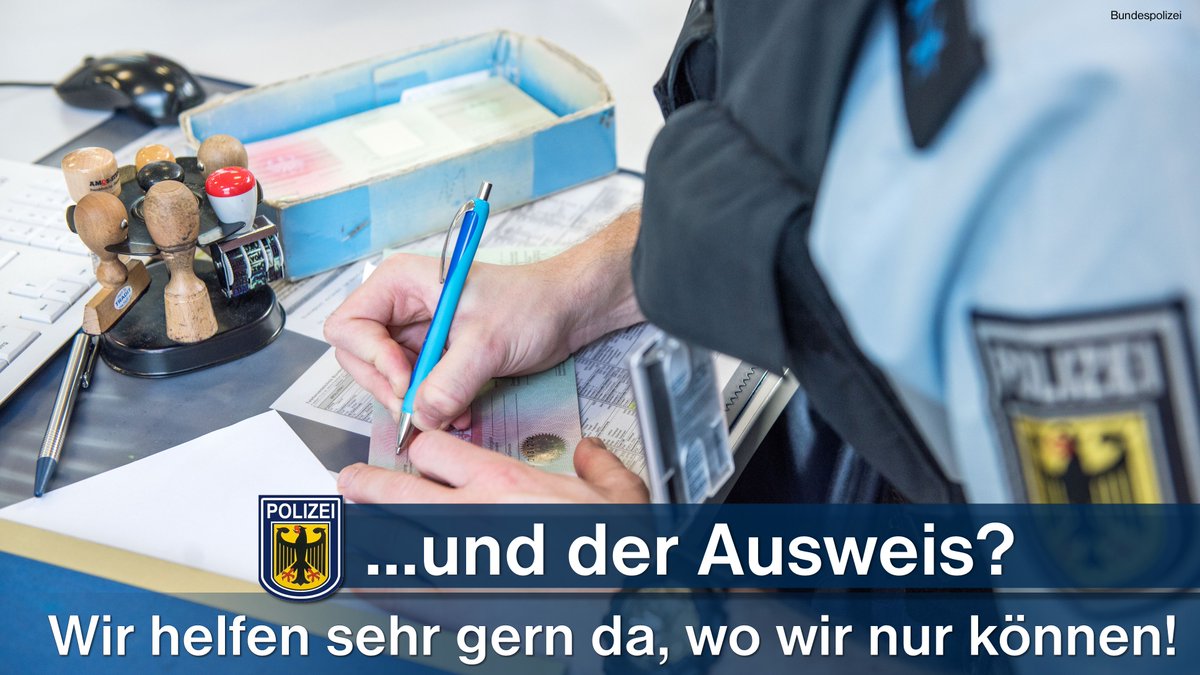 Ausweis noch gültig? 🤔
In manchen Fällen können wir sogar Ihren Urlaub retten. 😊
Allein im vergangenen Jahr hat die #BPOL am <a href="/dusairport/">Düsseldorf Airport</a> über 3.500 Ersatzdokumente für Flugreisende ausgestellt.

Wie das geht und was Sie benötigen 👉 bit.ly/2JeoXGD

#WirsindService