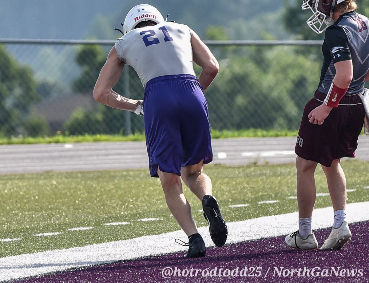 UCHS 7-ON-7 / O-LINE CAMP: Union County rising-junior Sawyer Drake shows off his vertical on a last second TD. <a href="/sawyerdrake21/">sawyer</a>