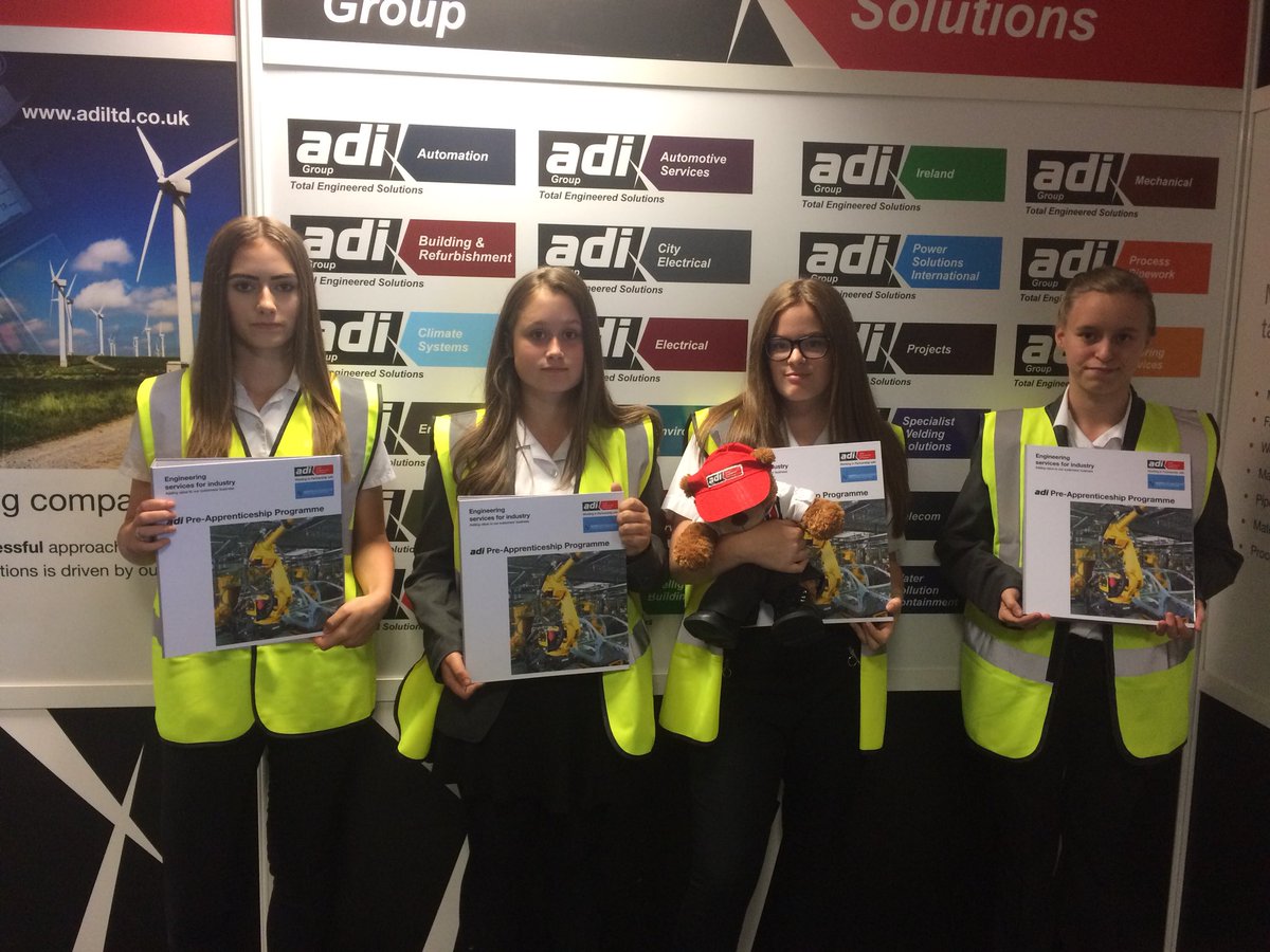 NorthBromsgrove's tweet photo. Blazing a trail for women in engineering, our adi apprentices on their induction visit. @adigroupltd https://t.co/4iN4j1vJnd