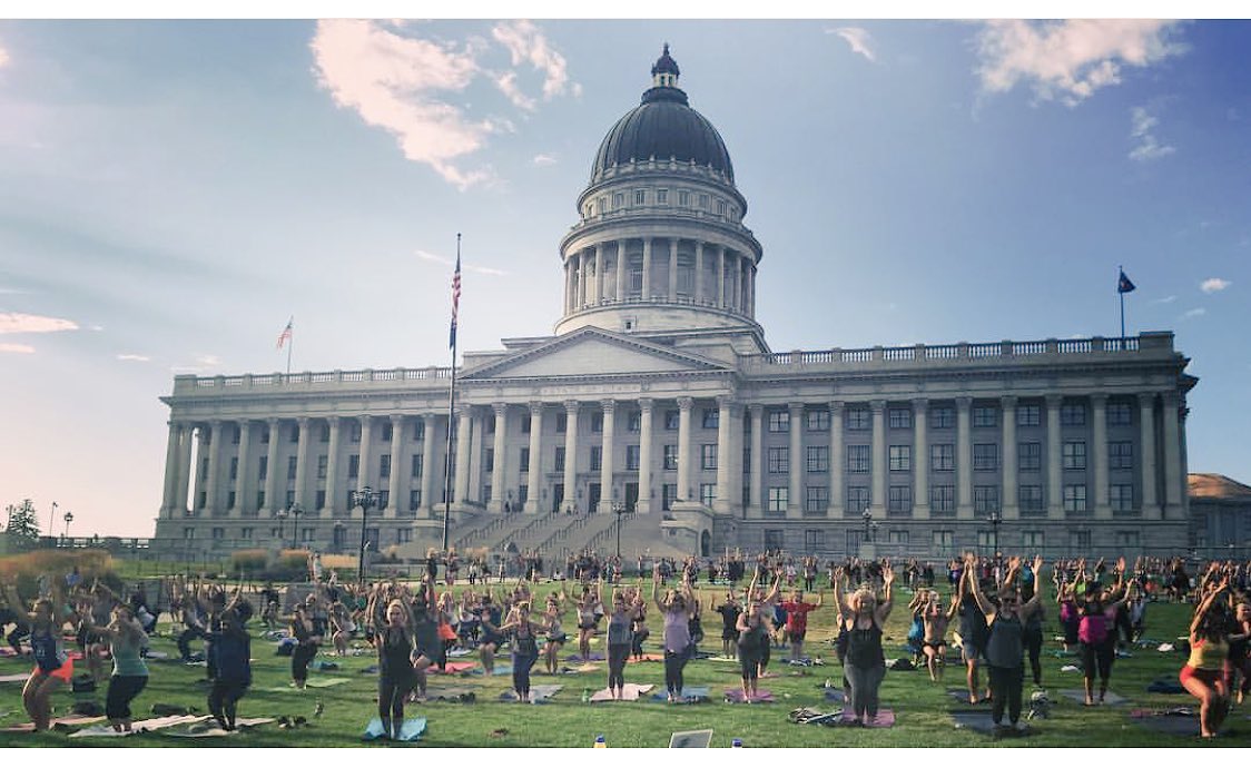 Amanda_Marshay's tweet photo. Last night was amazing - such #commUNITY 

 #SaltLakeCity ! Every Wednesday, join #lululemonstateofmind on the lawn of the Capitol at 7 P.M. Next date is 7/18 - bring your mat and water! #utah #yoga #utahyoga https://t.co/nGnBmUOKXt