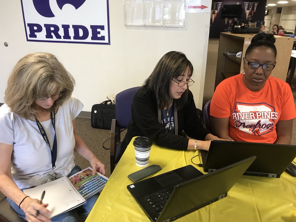 e_shimer's tweet photo. Teamwork and collaboration= an amazing start to the year! @HumbleISD_PREK #POPJr2018 #planningandprep #teachersteachingteachers @HumbleISD_RPE https://t.co/H9Sh3uJjrz
