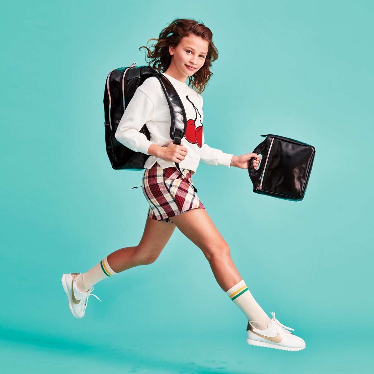 NYIscream's tweet photo. Get Movin' In Metallic! Metallic &amp; Holographic Bags https://t.co/NfMJu12gZH https://t.co/F0ptQwf6ps