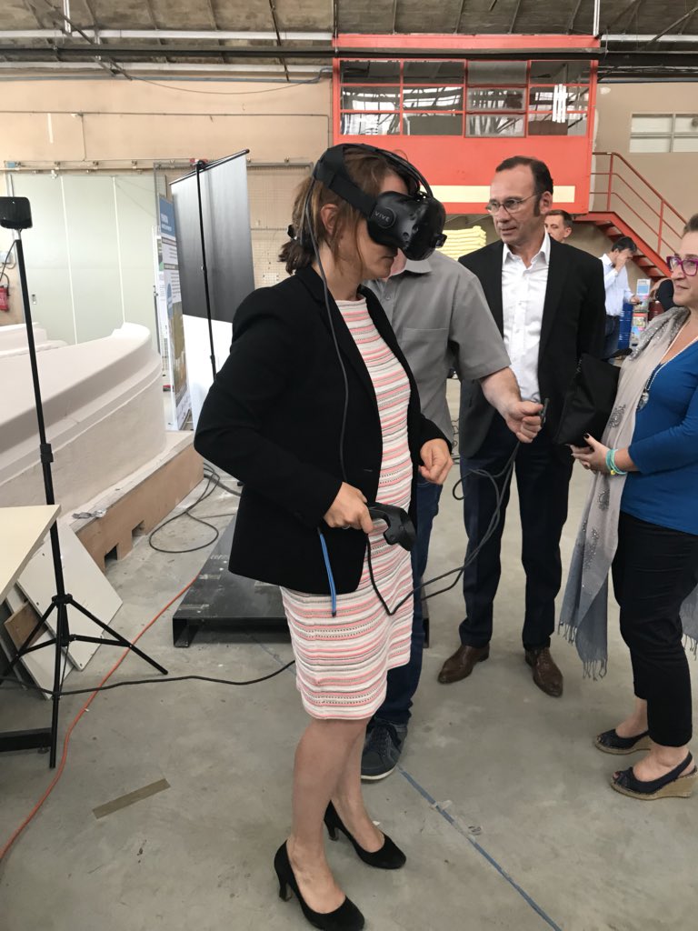 CdLavergne's tweet photo. Projet YHNOVA : logement social construit en imprimante 3D sur site :
Un logement de 95m2 innovant, à coût réduit, qui s’adapte au terrain, sans déchet de construction et toutes certifications!
Une start up nantaise en 1ère ligne sur la scène internationale et qui a de l’avenir! https://t.co/nWAbWhhSxd