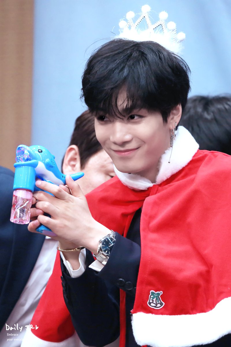 DAILY JR tweet media