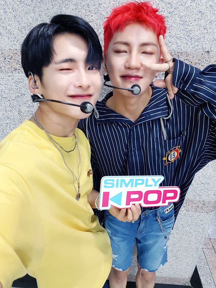 SIMPLY K-POP tweet media