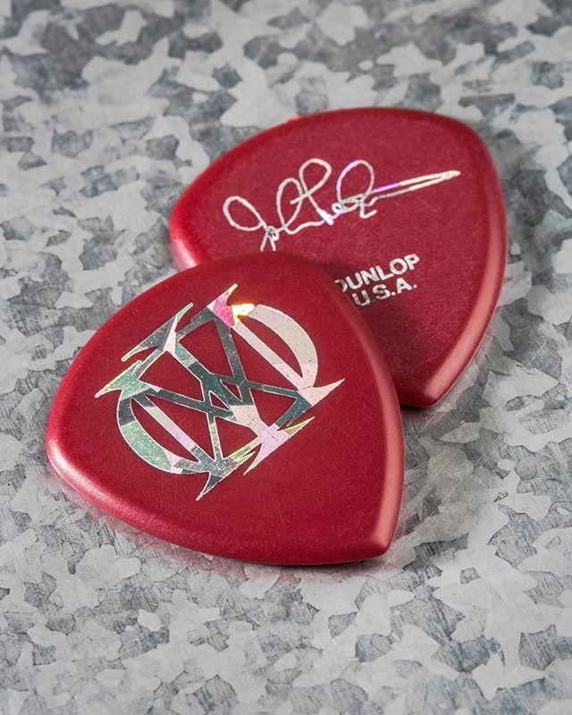 jimdunlopusa's tweet photo. Happy Birthday to the incomparable John Petrucci! •
•
@johnpetrucciofficial #DunlopPicks #FlowPicks #2mm #PerformancePlectra #JohnPetrucci #JimDunlop https://t.co/XxFhUWbZMy https://t.co/eJ7diYwd5x