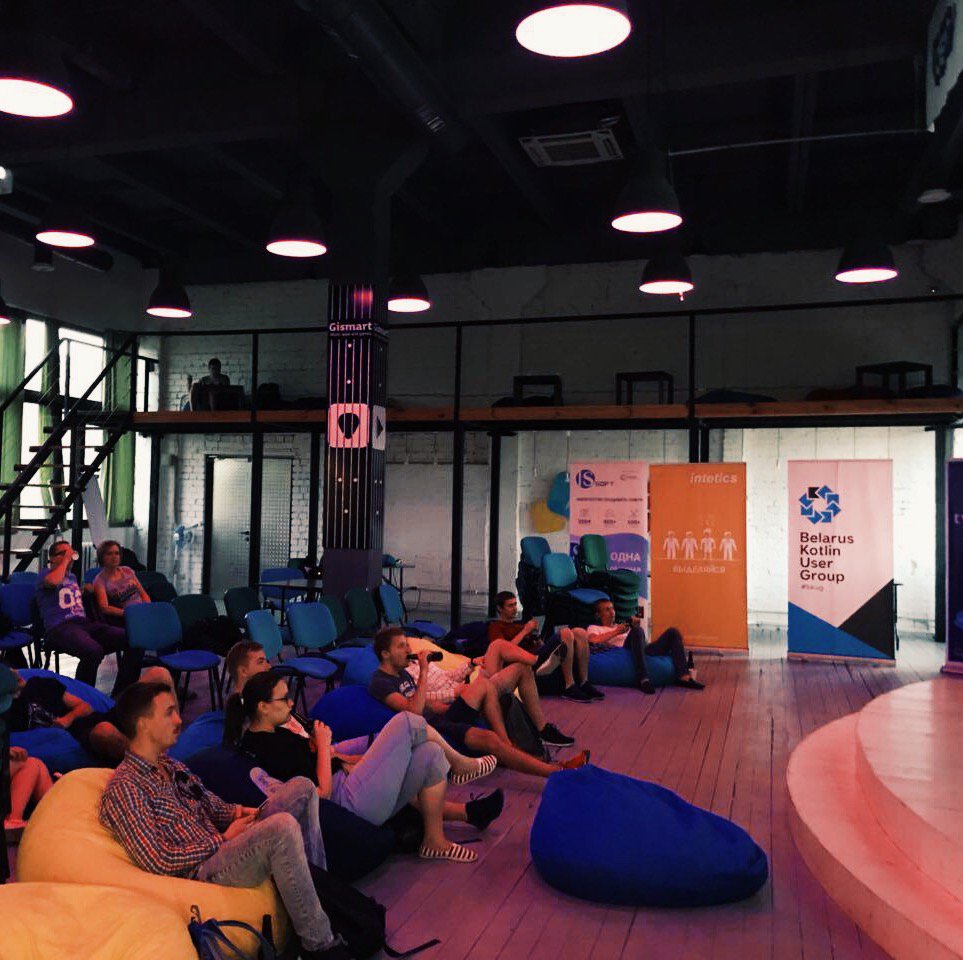 ISsoftglobal's tweet photo. Очередной митап сообщества JProf собрал около 100 участников. Поздравляем PM ISsoft Катю Осипчик с прекрасным выступлением. Доклад "Інтэрнацыянальныя каманды: зразумець і палюбіць" был отлично принят аудиторией.
@EventSpaceBY #JPROF #Meetup https://t.co/wLMpgtfxUy