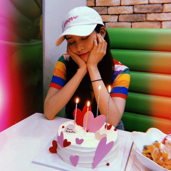 skyseochu's tweet photo. YEPPI😍 WISHING YOU A HAPPY HAPPY BIRTHDAY AND GOOD HEALTH ALWAYS! I LOVE YOU VERY MUCH. YEBIN AND A YE’s FOREVER. ENJOY YOUR DAY 🎂🎉😘💕❤️
#예삐생일축하해 #HappyBinsBinsDay #HappyYebinDay #유니티 #다이아 #예빈 #Yebin #백예빈 @official_uni_T @dia_official https://t.co/fNtOugqxmZ