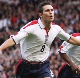 RT for Modric🇭🇷
LIKE for Lampard🏴󠁧󠁢󠁥󠁮󠁧󠁿