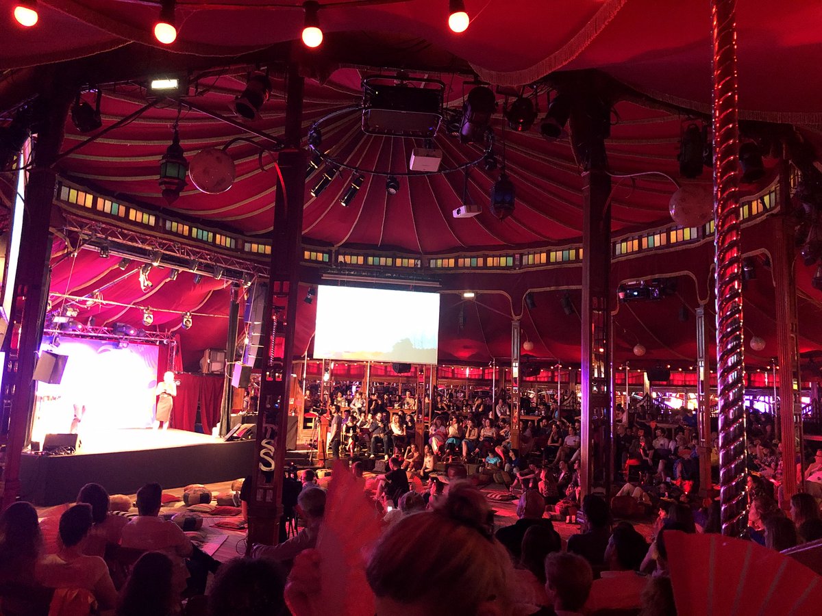 ModeMiko's tweet image. Quand Hopscotch Groupe Conventionne🤹🏻‍♀️- @CabaretSauvage #Hopscotchencouleur @AgenceHopscotch  #relationship  #agenceRP @HOPSCOTCHcongre