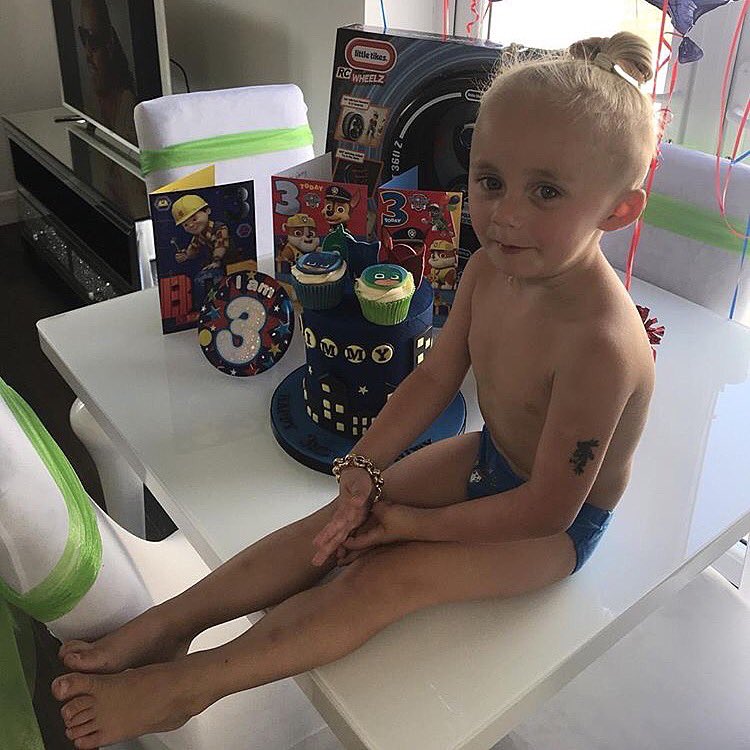 marias_cake's tweet photo. PJ Masks Birthday Package, customer feedback & image
#mariascakeboutique #pjmaskscake #pjmasksbirthdaypackage #customerfeedback #customerimage #essecakes #londoncakes #cakemaker #customcakes #bespokecakes #cakesforalloccasions https://t.co/AVtBGPE8Vk