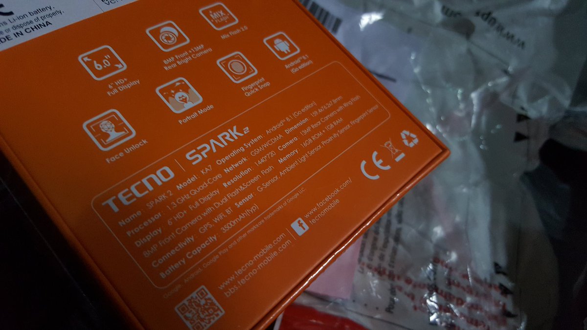 OmoB101's tweet photo. The Eagle has landed! Comes with 6" HD+ Full Display andπ₯specsπππI'm in love alreadyπππ #Tecnomobile #TecnoForNigerians #WinSpark2 #SparkTheGame #Spark2LightUp #LightUpYourDream2018 @tecnomobileng gracias ππππ https://t.co/Z0nrkyTalu
