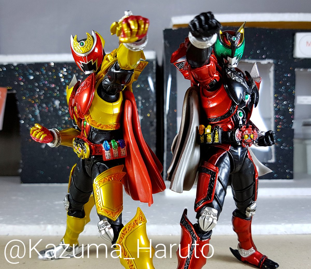 一真 晴人 على تويتر 兄さん まだ戦える 当たり前だ 行くよ 兄さん 行くぞ 渡 Shフィギュアーツ T Shf 仮面ライダーキバ エンペラーフォーム 仮面ライダーダークキバ 闇のキバ