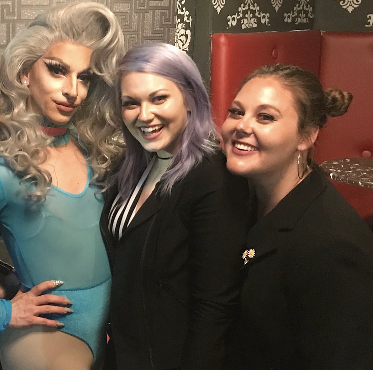 molly_sadoff's tweet photo. @miz_cracker thanks for being so amazing &amp; funny &amp; taking pics with us after the show last night - we were star stuck😍😍😍😍😍😍 https://t.co/gEwspzhjQI