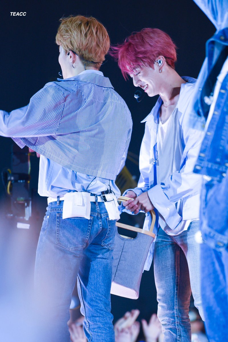 180707 SBS Super Concert Taipei  
🐰💖🐤 #정국 #JK #지민 #JIMIN #방탄소년단  <a href="/BTS_twt/">방탄소년단</a>