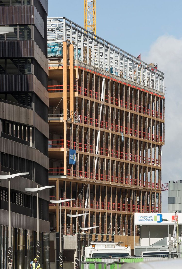 _MasMadera_'s tweet photo. #Enjoy #Paris #Batignolles _Innovador edificio con estructura de #madera en la capital francesa. Por @pr_bearchitects e @scapearchitect . Fotografía de @Boegly_Grazia @Bouygues_BatIDF , https://t.co/DrpetdHLv2 #MaderayConstrucción #Arquitectura @Maderayconstruc https://t.co/k3wS1vm2Yn