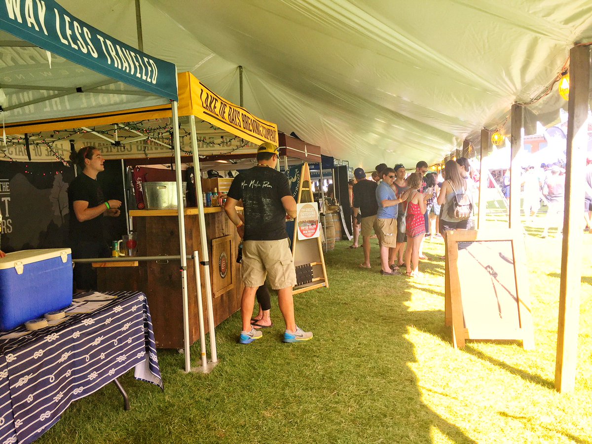 Q. Why buy a ticket to chill on #HamOnt's waterfront this weekend?
A. <a href="/BecauseBeerCA/">Because Beer</a> !
Sample 100s of craft breweries, listen to amazing tunes and enjoy food from tasty vendors July 13-15. bit.ly/2Nsq6tn