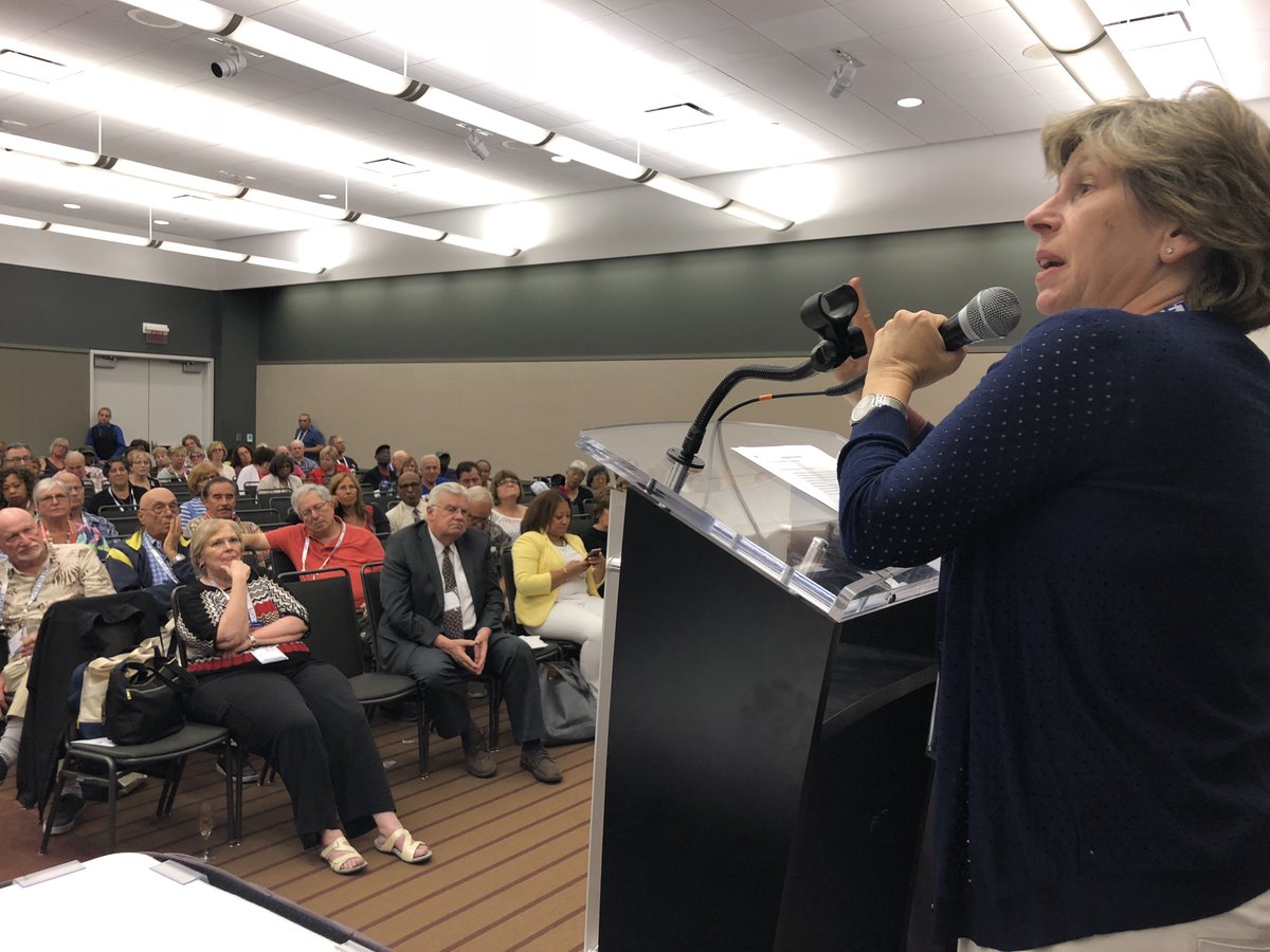 RFiestaARA's tweet photo. Listening to @rweingarten fire up @AFTunion retirees @ActiveRetirees #aft18 #retireepower https://t.co/dEg2ZFPdQq