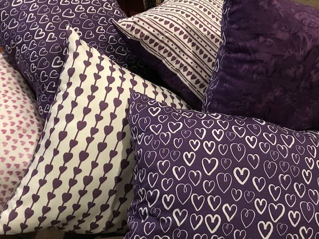 kmbforanswers's tweet image. Our #ThursdayThoughts are filled with the #pillowproject! We have 30+ pillows ready to go! Are you interested in a comfort pillow for yourself or a loved one? Contact us! #eatingdisorderrecovery bit.ly/2GdUTXS