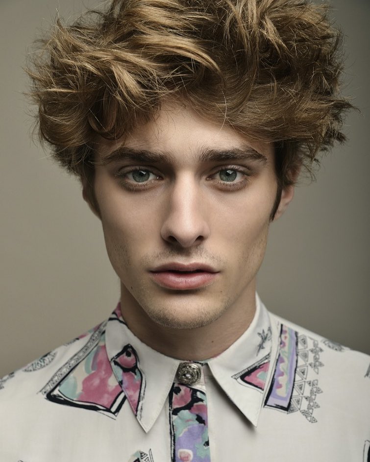 PortalSkam's tweet photo. isak a gente te entende em todas as línguas https://t.co/UG7IngHeyh