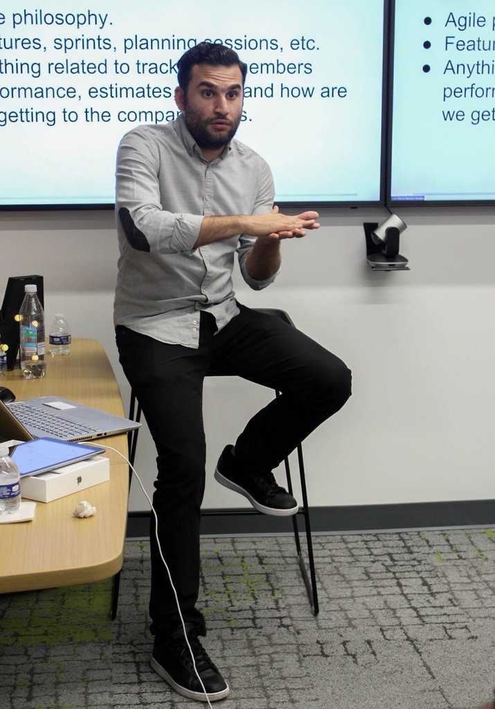 startupstudiomx's tweet image. Muchas gracias Edo Lopez de Icalia Labs por haber coacheado a la nueva generación de Startup Studio con la charla &quot;Dev Best Practices&quot;