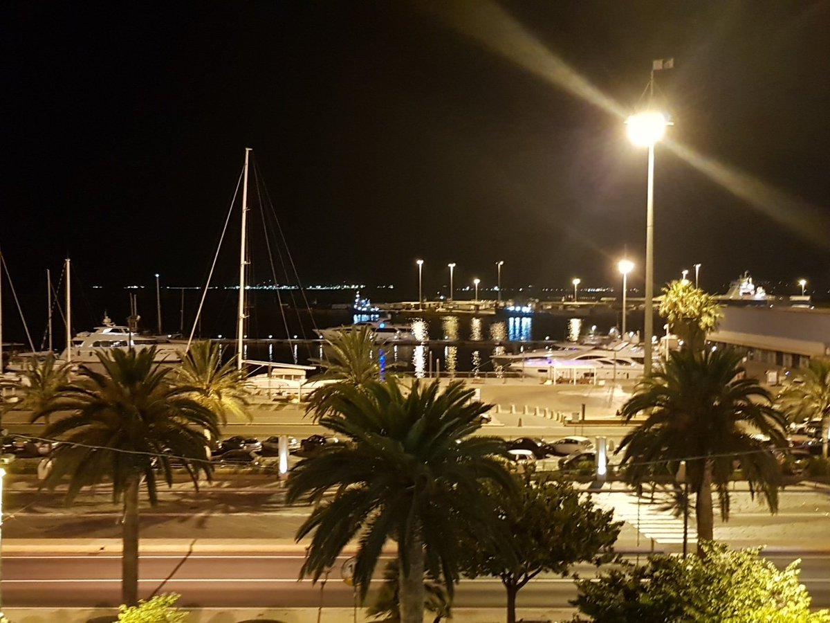 BjVittoria's tweet photo. Vista notturna😉😉 https://t.co/YHJg7bccfC