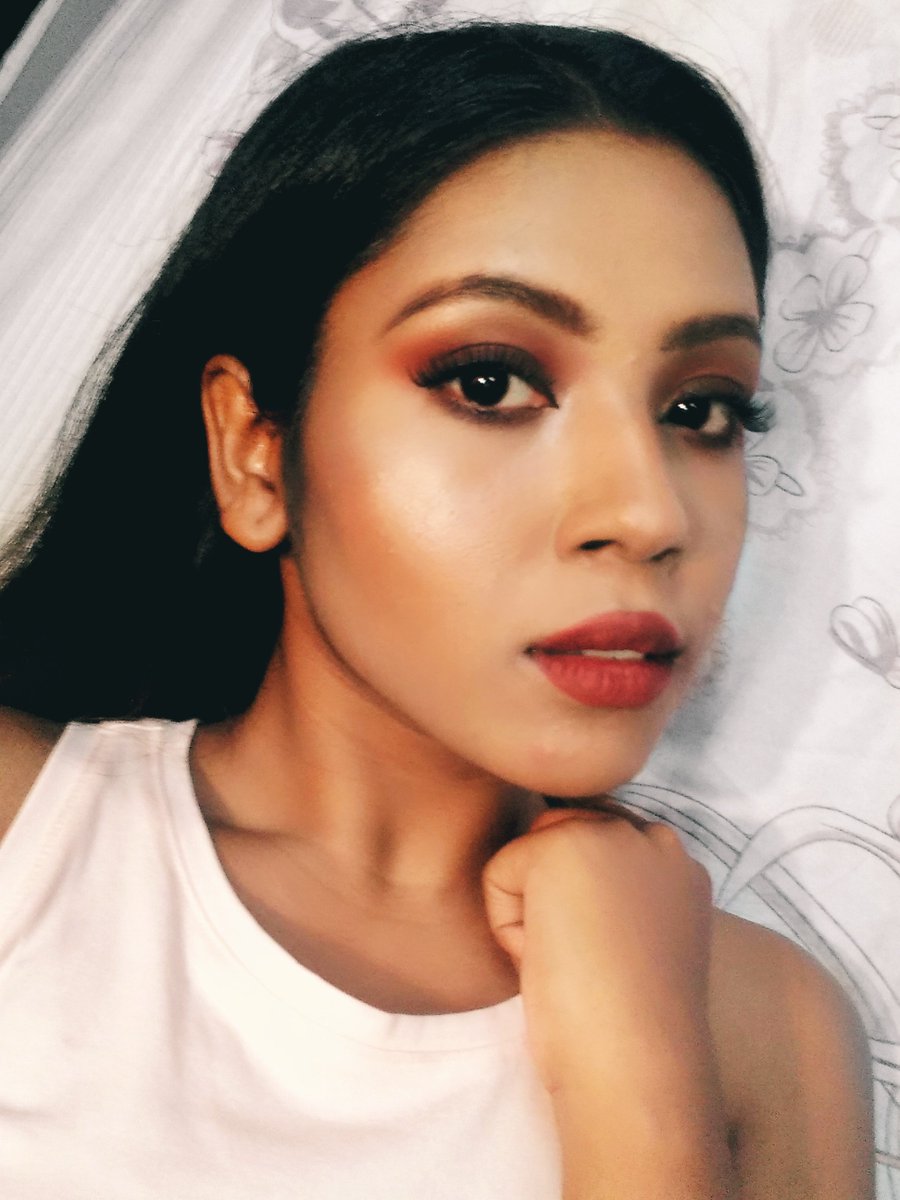 Fabfantasy0127's tweet photo. Whatsup You Guys... #chandigarhyoutuber #chandigarhBlogger #Mua https://t.co/JP9R7wbIDc