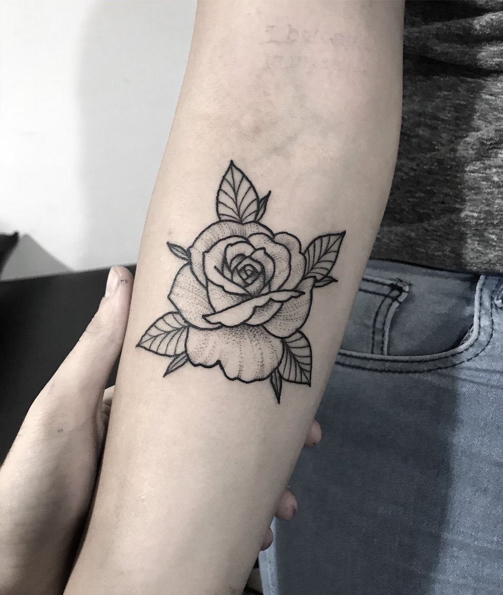 Lautidealzaa's tweet photo. Buenas gente! Si estas interesado en tatuarte algo podes hablarme al wsp 3512315110 CBA CAPITAL. Ayuden con un RT ❤️ muchas gracias! https://t.co/2dG1XbhcYO