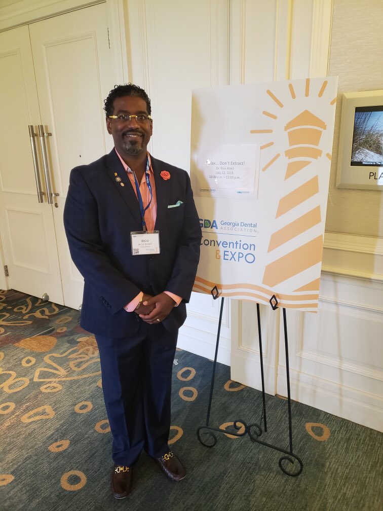 DrRicoShort's tweet photo. I considered it a privilege and honor to be allowed to speak at our annual dental meeting @RitzCarlton My audience rocked! #GDAcon2018 #drricoshort #celebrityendodontist #gracelife #relaxdontextract https://t.co/gUGfzMdLez