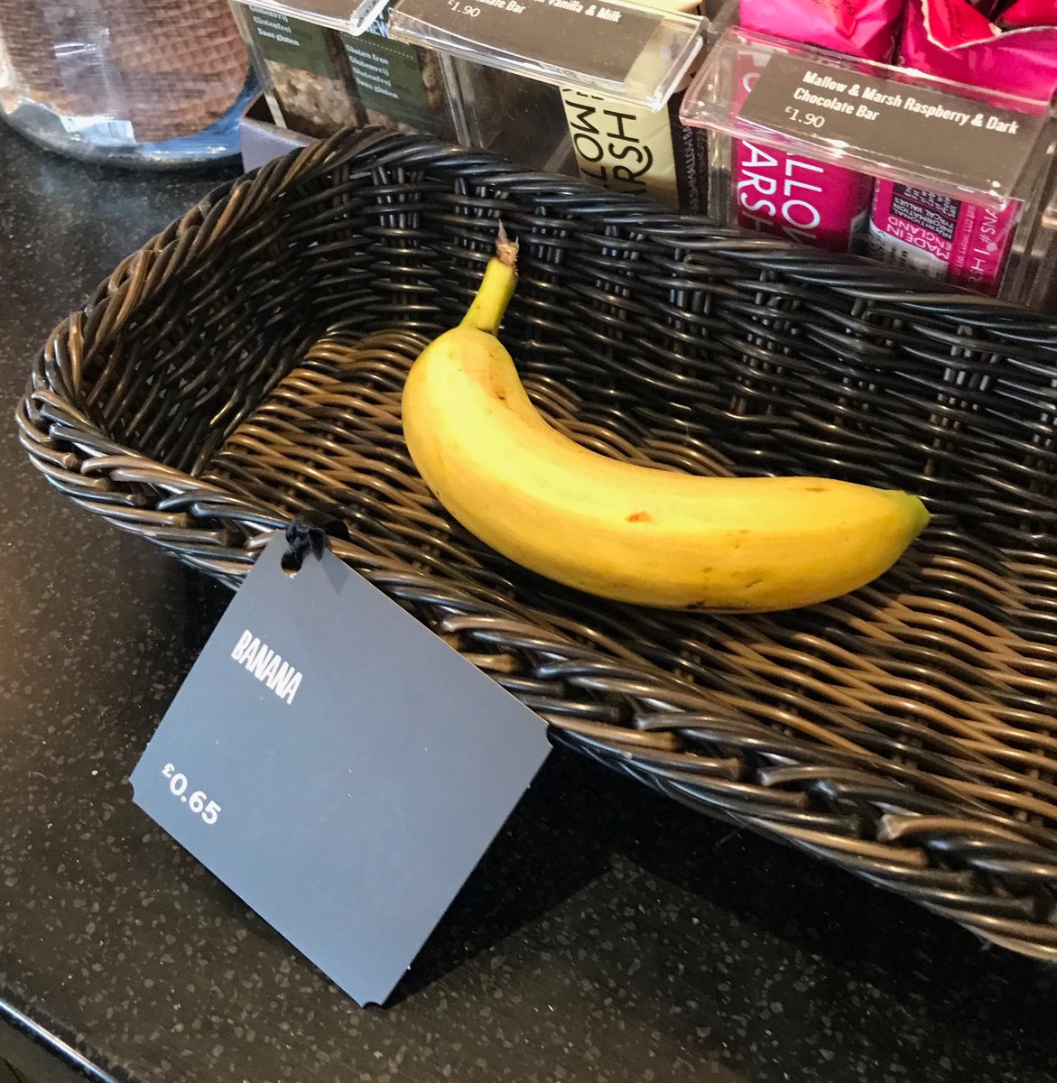 PhilSmithLinked's tweet image. Err no, you’re ok... Think I’ll leave it thanks #Retail #bargain