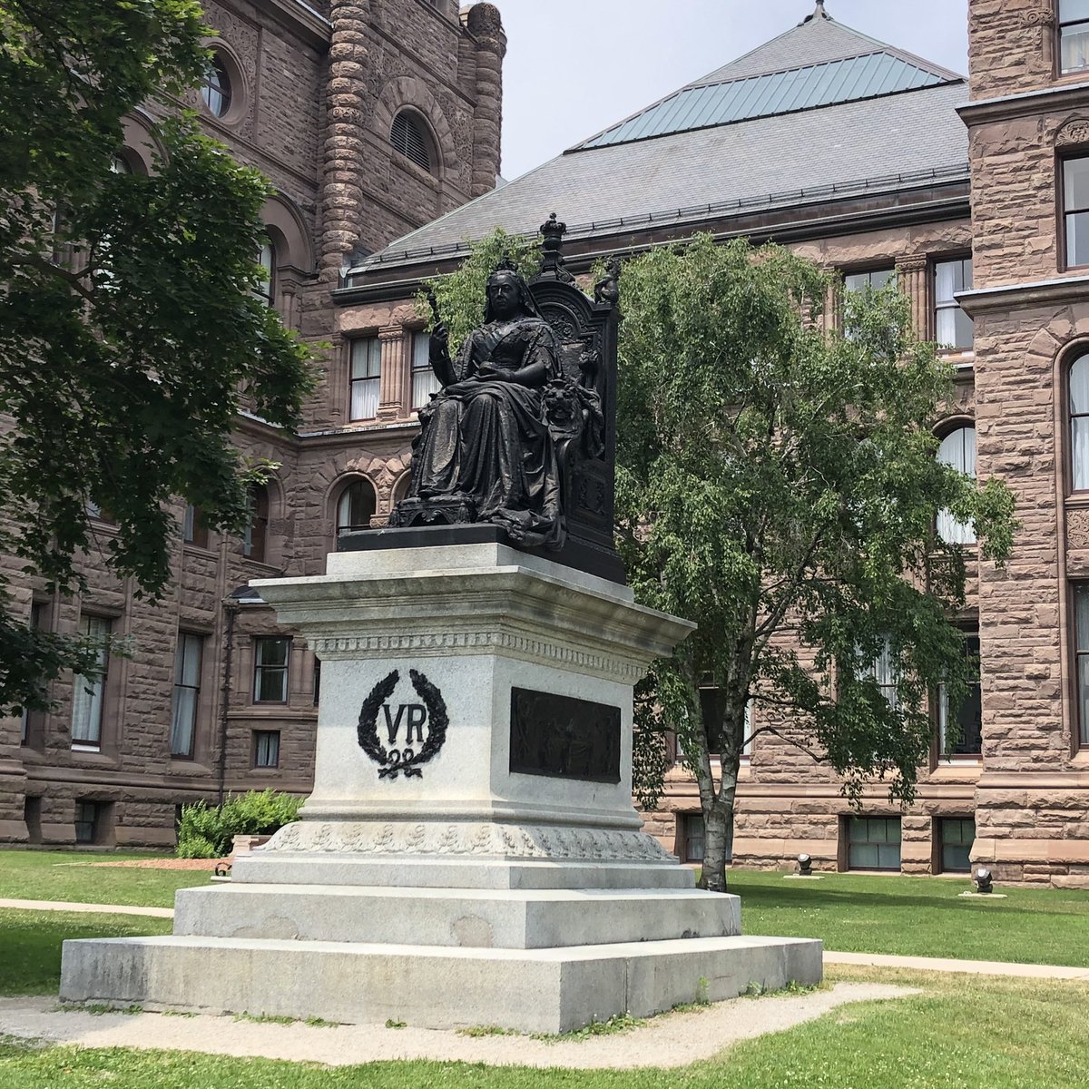 dianne_martin's tweet photo. Pleased to witness our democratic process at work with the first Speech from the Throne with the new Government of Ontario. Looking forward to working with this government to create excellence in Healthcare. #ONpoli @RPNAO https://t.co/8eHkxOxflK