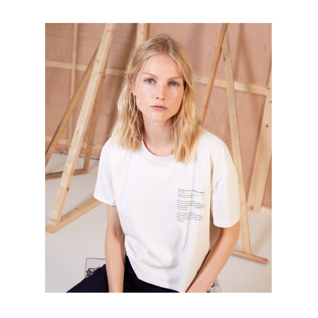 ZARA sur Twitter : "Garments with a past | Basic crew neck t-shirt with short sleeve. This t-shirt is with recycled polyester and recycled cotton our own ecologically-grown cotton garments.