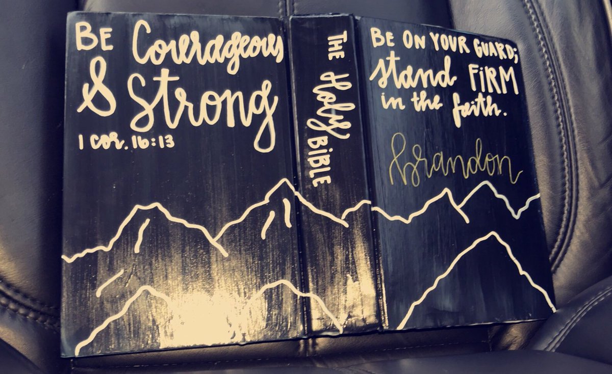 biblesbykinzee's tweet photo. ⚠️✝️ BIBLE GIVE AWAY ✝️⚠️
❤️ RETWEET &amp; FOLLOW TO WIN ❤️
CLOSES MONDAY 7/16 ! GO GO GO https://t.co/9PJ7Qm1B2D