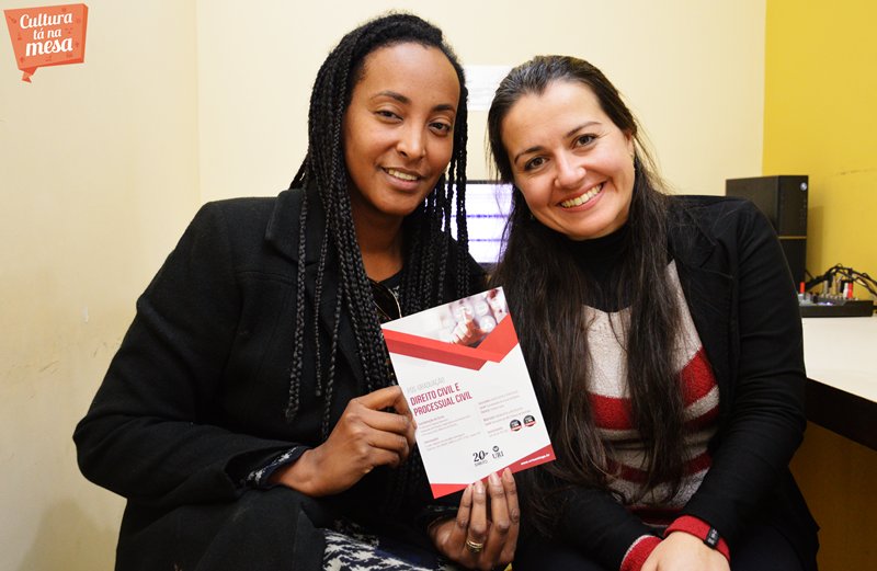 URIFM's tweet photo. Sexta-feira é dia de Cultura tá na Mesa e nesta edição falaremos da Pós-graduação em Direito Civil e Processual Civil. Conversamos com a coordenadora do curso, a professora Fabiana Barcelos da Silva Cardoso. 📻

Sintonize no Cultura, das 12h às 13h. 😀 https://t.co/ho8PE5XDLn