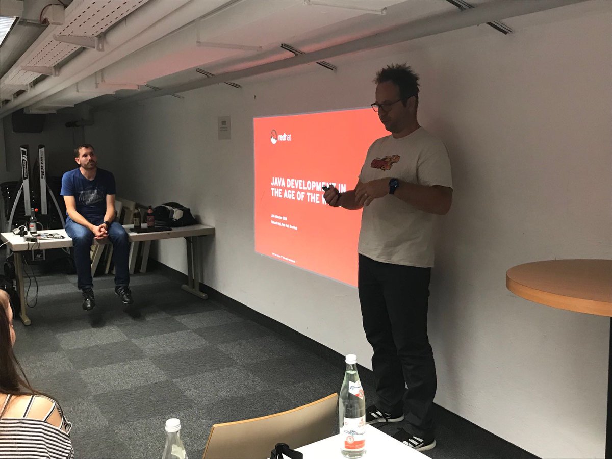 SCC_at_DATEV's tweet image. Wow! Almost 30 people attending the hands-on session &quot;#Kubernetes and @Docker&quot; by @ro14nd. #hackerkegeln @DATEV