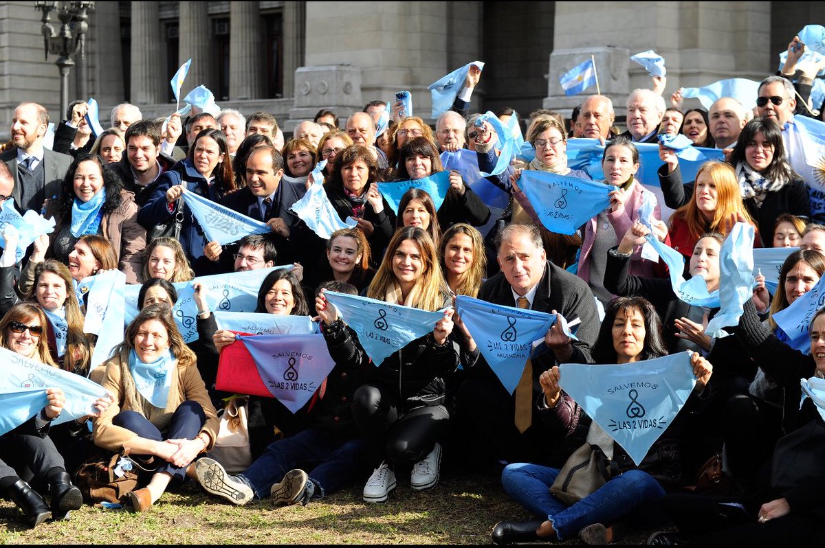 AmelieGranata's tweet photo. #CuidemosLas2Vidas 💙💙 https://t.co/bTxfsnAow2