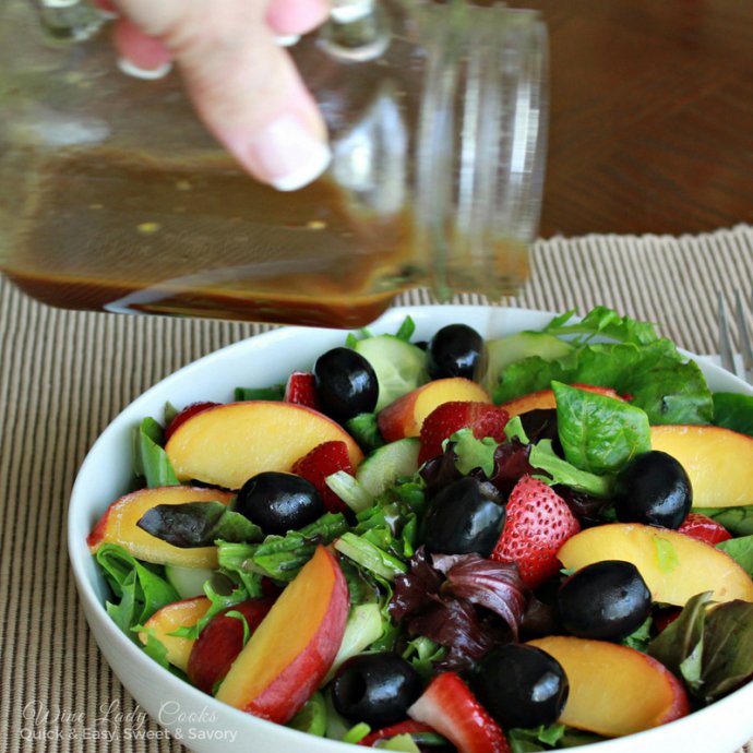 wineladyjo's tweet image. Peach Salad With Honey Lime Dressing, an easy light salad or light summer supper buff.ly/2KhhB6z #peach #tossed #salad #honey #lime #dressing 
Pin For Later: buff.ly/2Nb3z3o