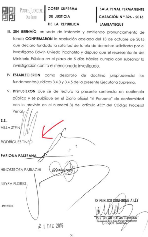 SutrapojLima's tweet photo. @yonhy_lescano EXIGIMOS RENUNCIA DE DUBERLI RODRÍGUEZ POR INCAPACIDAD MORAL El Presidente del Poder Judicial *NO SE SALVA.*  recibió entradas para asistir a los partidos de la selección peruana en Rusia de manos de Edwin Oviedo, ha participado en las fiestas organizadas por Oviedo. https://t.co/slLgmHtLOF