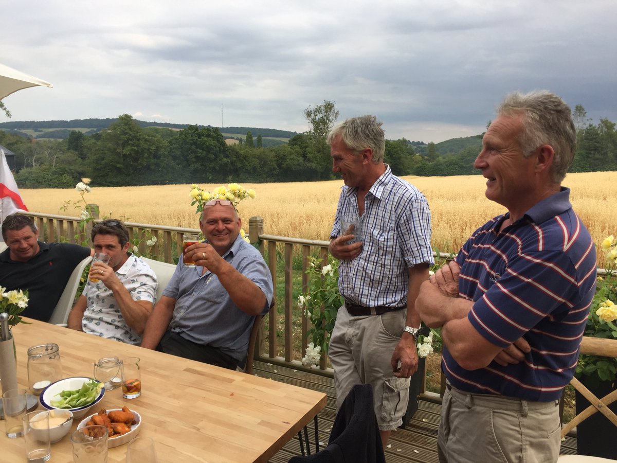 GamberProduce's tweet photo. Elwyn’s hay is having to take a back sweat with mw contacting https://t.co/ZEQlAyOPqc