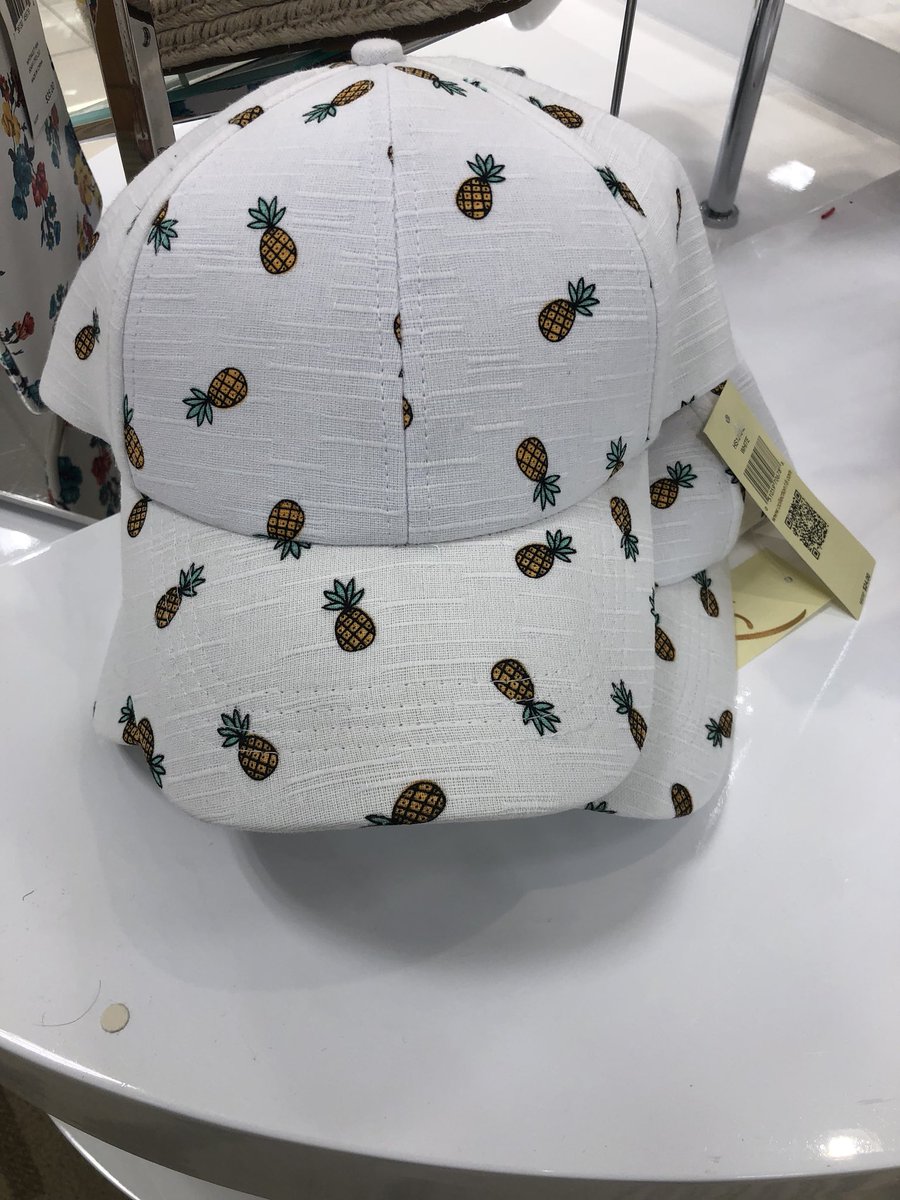 ConnectorIop's tweet photo. @ShepRose they have your hats for sale @belk by me. https://t.co/boebJjNvNi