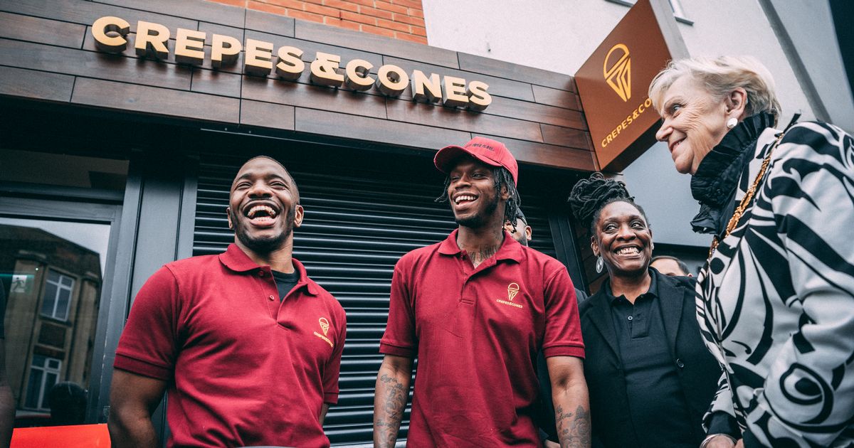 South London legends <a href="/KreptandKonan/">Krept & Konan</a> are searching for a new Sous Chef, Chef de Partie and Waiters for their new #Croydon #Restaurant <a href="/CrepesAndCones/">Crepes And Cones</a> 

Download our app at peekjobs.co.uk and swipe right to apply! #hiring #londonjob #jobslondon #croydon #crepes&amp;cones