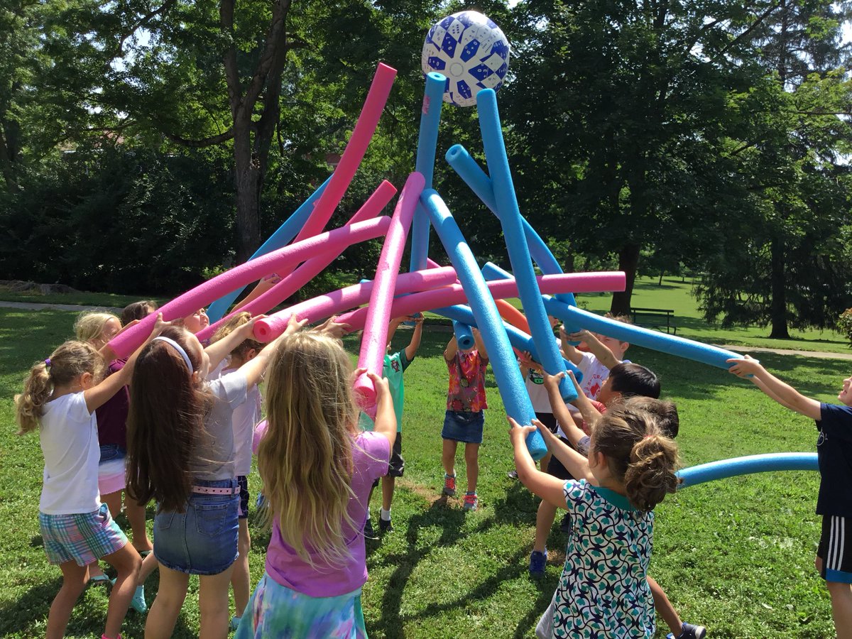 NicoleHubbs1's tweet image. Camp day 4...More reading, letter sounds, word recognition, letter writing and most of all learning with a ball...We had a ball. #campreadalot #shms @sr_jill