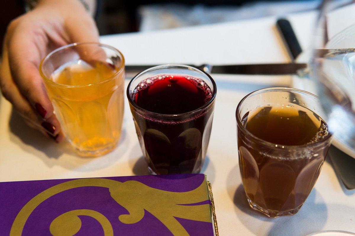 AsitaneOttoman's tweet photo. الأمسيات الصيفية لا يكملها إلا الشربات العثمانية الباردة واللذيييذة! 🍹
#اسطنبول #مطاعم #تركيا #صوره_من_سفريتك
#من_خبرتي_عرفت #امنيتك_بالحياه_تكون 
#حاجه_ماتت_في_مجتمعنا #كلمتين_للي_يحسدك #كرواتيا_انجلترا #انجاز_تفتخر_فيه #وش_تعرف_عن_الحلوين #istanbul #Turkey https://t.co/U0WkGw6XCD