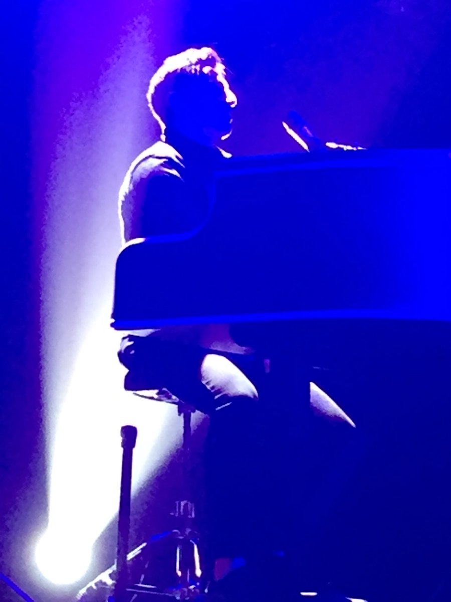 fosterloster's tweet photo. @Hedleyonline #oshawacageless https://t.co/thI7GTU36c
