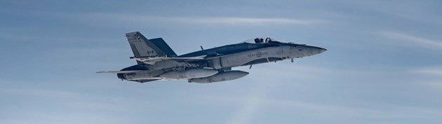 FYI: A fighter jet is going to pass over Lansdowne before tonight's Redblacks game  ottawamatters.com/local-news/fig… https://t.co/nO3BugFCxG