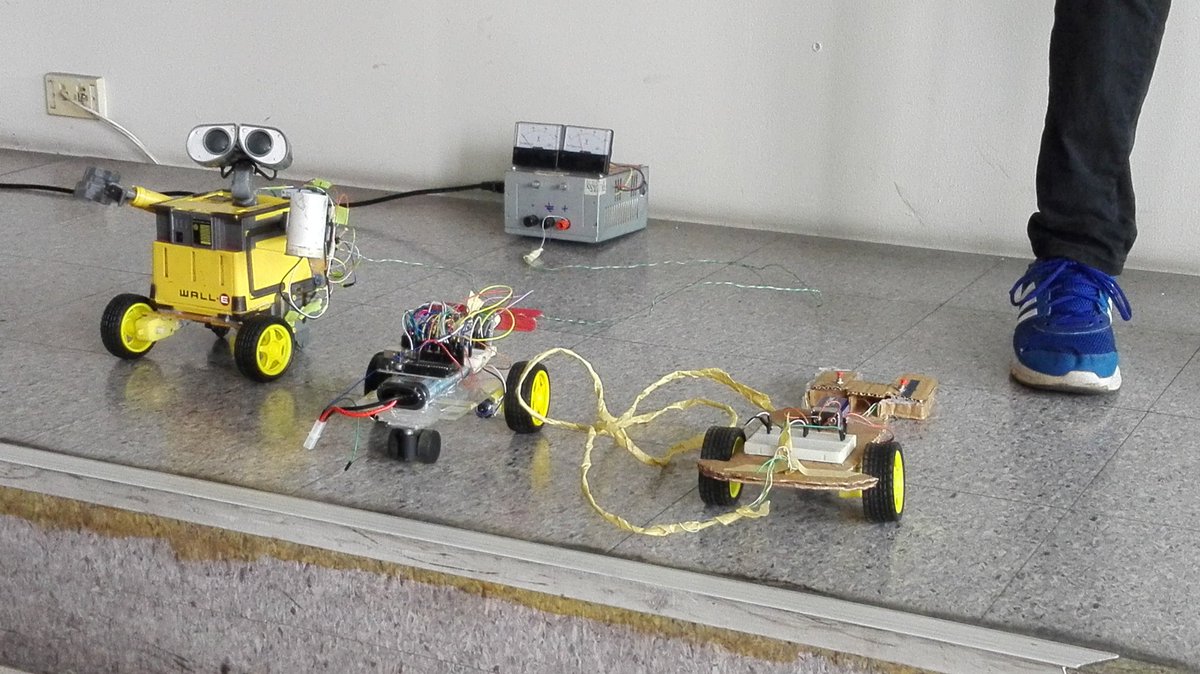 leojimenezcr's tweet photo. Robótica con Arduino en el #ECSL2018 https://t.co/vje7OYpTmP