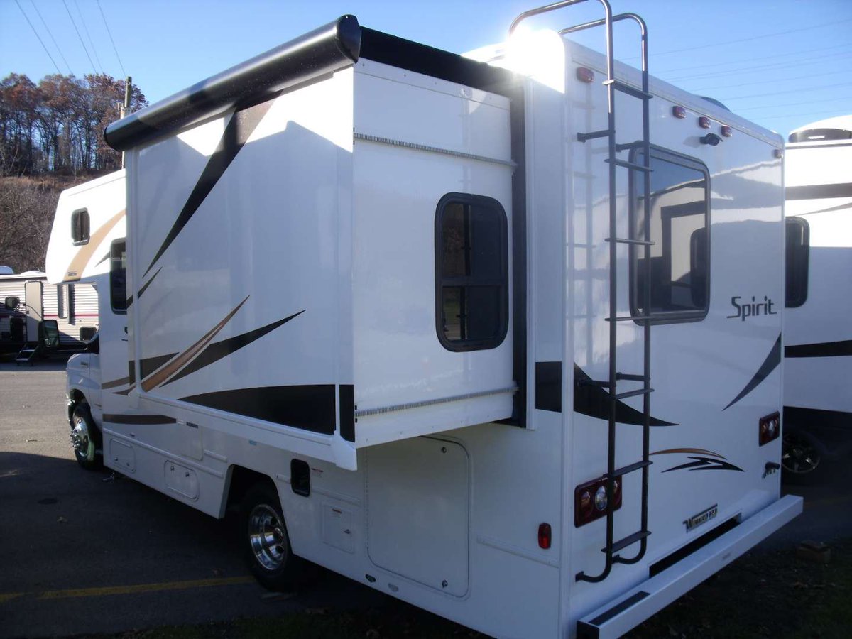 ButlerRVCenter's tweet image. We have a wonderful Class C on manager's special. Winnebago Spirit 22M is only 24'2" long and has great maneuverability! Head on over to ow.ly/dvIq30kVAcp to sell all of its details!