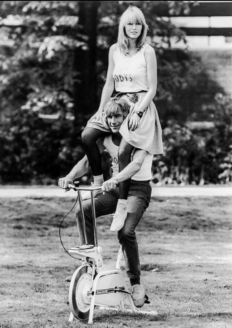 1970s fitness training for a Grand Prix driver, albeit in the unique style of James Hunt! 😀

🇬🇧 #F1 #Warwick